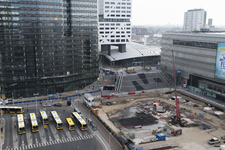 838436 Overzicht van het Jaarbeursplein te Utrecht vanaf het gebouw van De Volksbank (Croeselaan 1) naar het oosten, ...